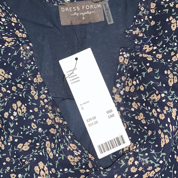 UO Ruffle Mini - Picture 2 of 6